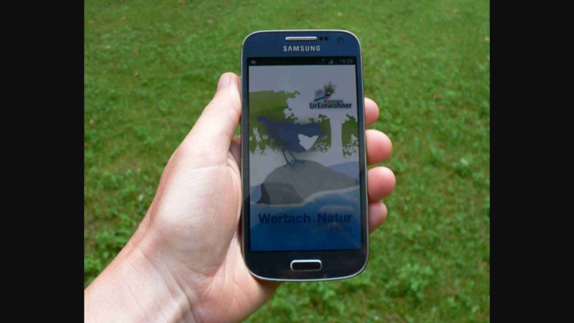 Smartphone auf dem man die WertachApp sieht